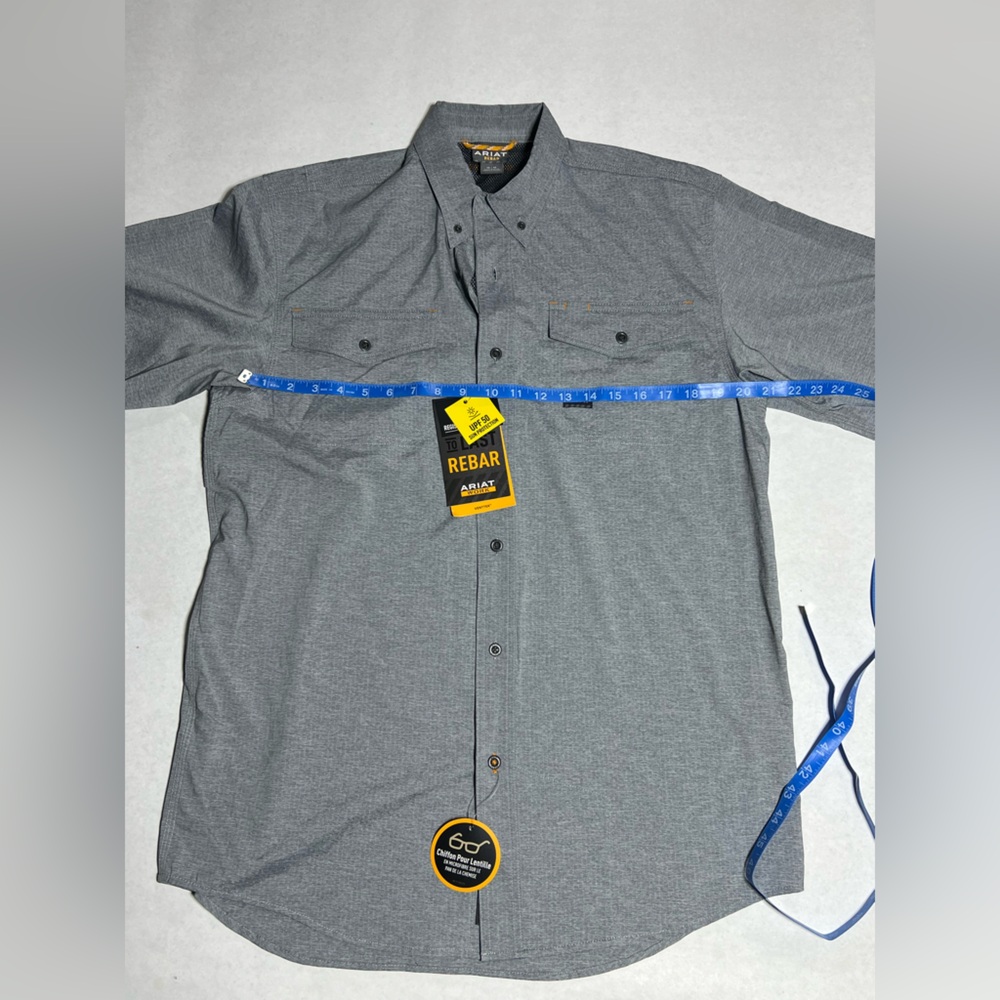 Ariat Rebar light weight Tshirt NWT - Picture 3 of 8